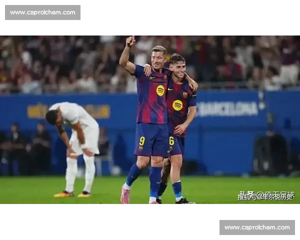 荷甲新星伊哈塔伦引三队追逐 巴塞尔根特萨索洛竞逐荷兰中场